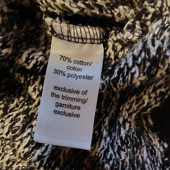 Maurices Black & White Sweater- Animal Print– Small, Lightweight - Picture 9 of 10